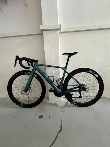Brugt Canyon Ultimate CF SLX 8 Di2 2024 2024 Road & Gravel — billede 3 af 5