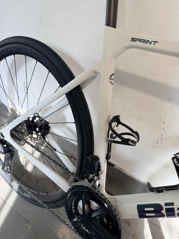 Brugt Bianchi Sprint 105 Di2 2024 2024 Road & Gravel — billede 4 af 7