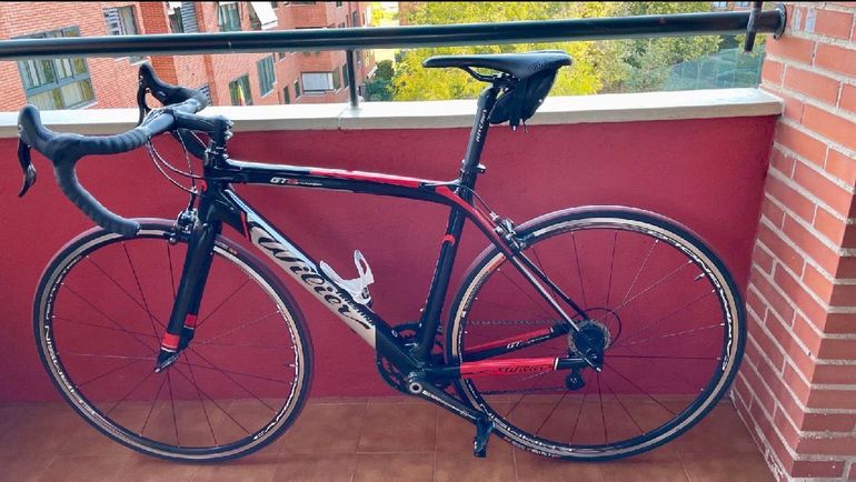 Used Willier Willier Custom Campagnolo Centaur 2019 Road & Gravel, Red — image 1 of 6