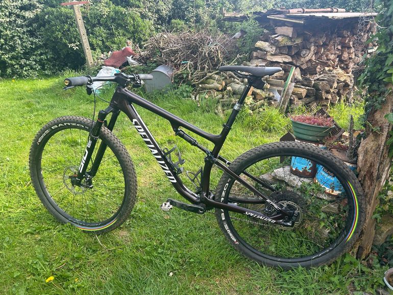 Used Specialized Epic SRAM GX Eagle AXS 2021 Mountainbike, Red, 29 — image 1 of 13