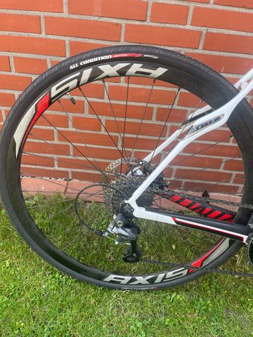 Used Specialized Sirrus Shimano 105 2014 Road & Gravel, White — image 5 of 7