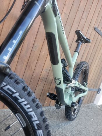 Used Commencal Commencal Custom SRAM GX 2022 Mountainbike, Green — image 11 of 13