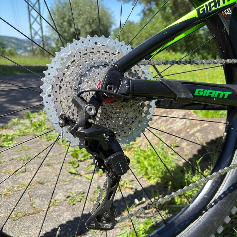 Used Giant Giant Trance 1.5 LTD 2019 Mountainbike, Green — image 16 of 20