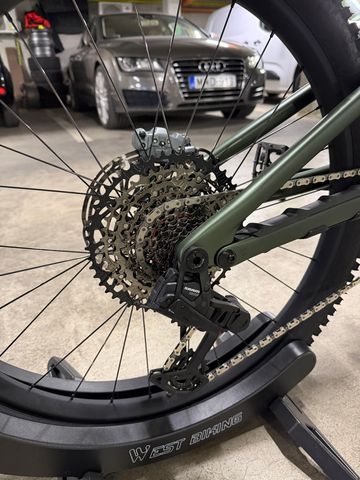 Used Specialized Turbo Levo SRAM GX Eagle AXS 2026 Mountainbike, Green, Mixed — image 6 of 9