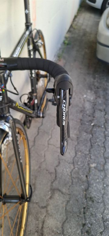 Used Colnago Custom Campagnolo Chorus 2008 Road & Gravel, Black — image 8 of 11