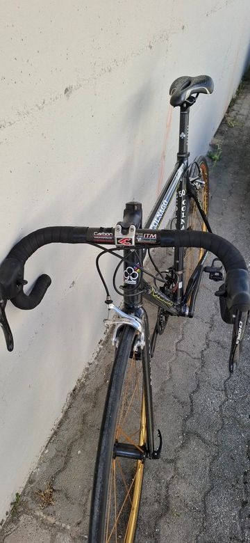 Used Colnago Custom Campagnolo Chorus 2008 Road & Gravel, Black — image 7 of 11