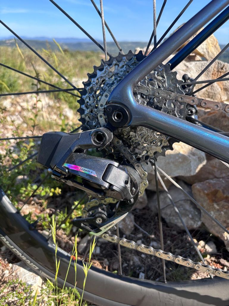 Used Giant TCR Advanced Pro 0 AXS 2025 2025 Road & Gravel — image 6 of 6