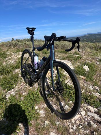Used Giant TCR Advanced Pro 0 AXS 2025 2025 Road & Gravel — image 2 of 6