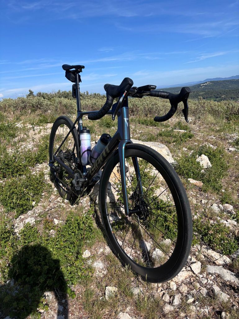 Used Giant TCR Advanced Pro 0 AXS 2025 2025 Road & Gravel — image 2 of 6
