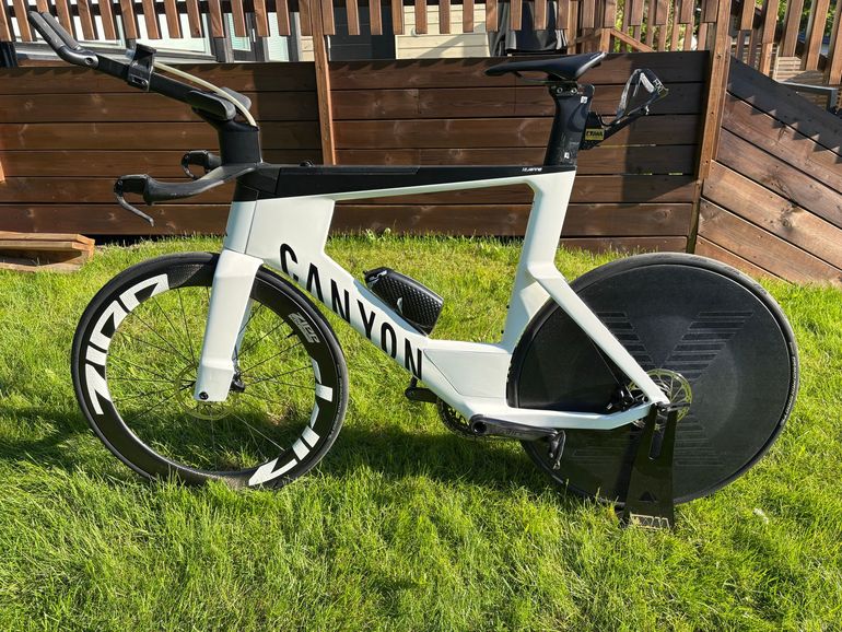 Used Canyon Speedmax CF SLX 8 Disc eTap 2021 2021 Road & Gravel — image 2 of 7