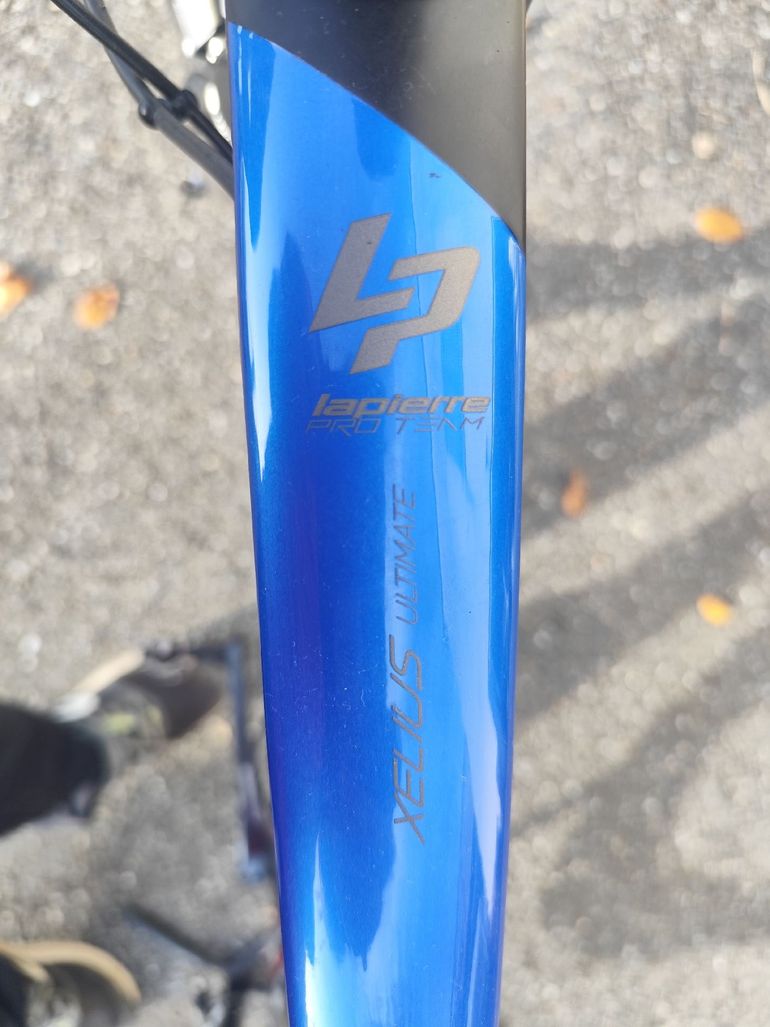 Used Lapierre Xelius Shimano Ultegra 2020 Road & Gravel, Blue — image 2 of 5