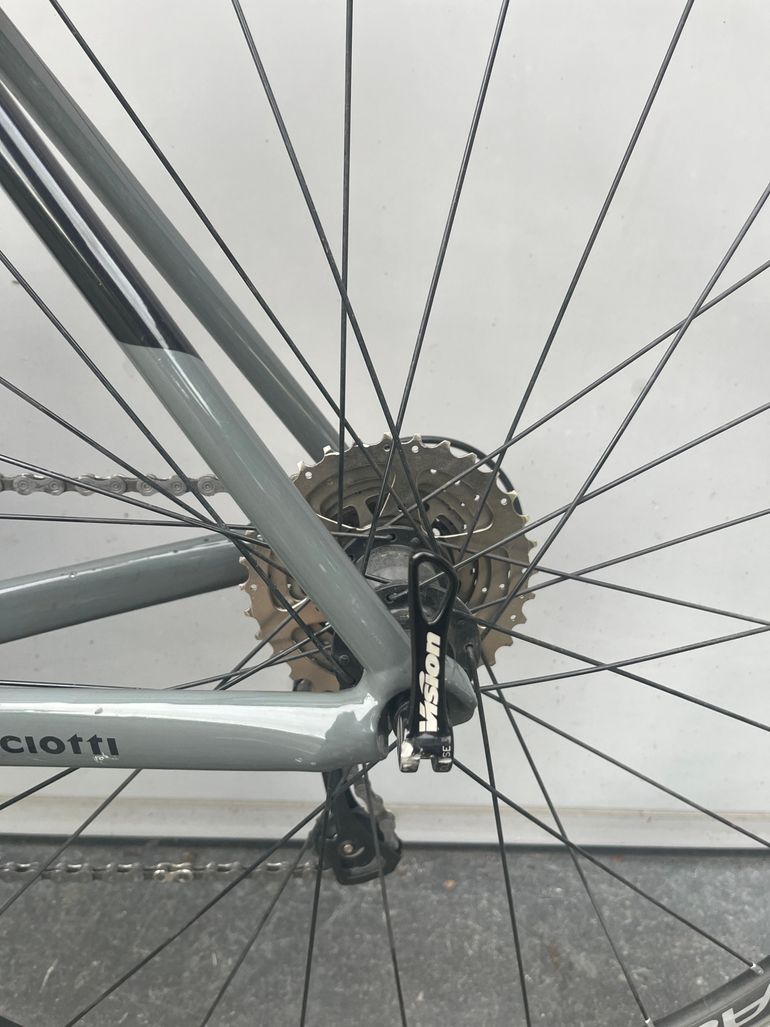 Used Guerciotti San Siro 2022 2022 Road & Gravel, Light Gray — image 17 of 18