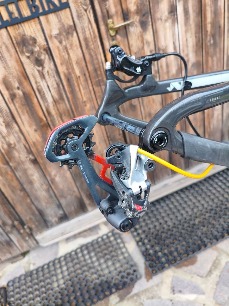 Used Propain Hugene 2 CF Factory 2023 Frameset 2023 Mountainbike, Black, 29 — image 3 of 7