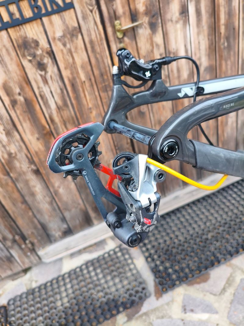 Gebrauchtes Propain Hugene 2 CF Factory 2023 Frameset 2023 Mountainbike, Schwarz, 29 — Bild 3 von 7