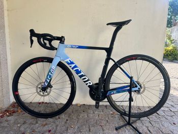 Used Factor OSTRO VAM Shimano Ultegra Di2 8170 2023 2023 Road & Gravel, Blue — image 2 of 15