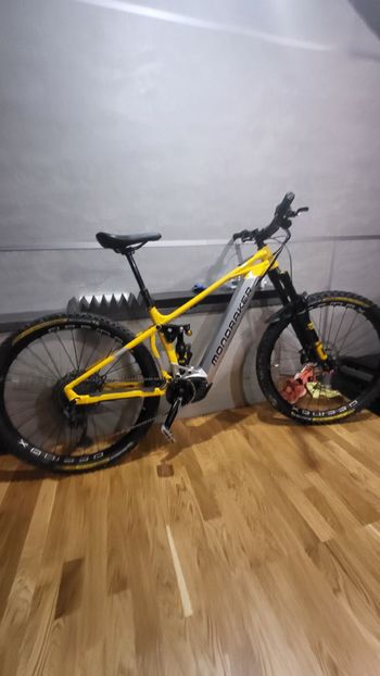 Used Mondraker CRAFTY CARBON XR 2023 2023 Mountainbike, Light Gray, 29 — image 2 of 10