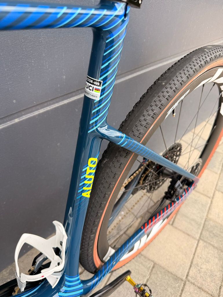Used Factor ALUTO - Standard package 2026 2026 Road & Gravel — image 9 of 10