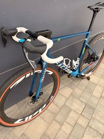 Used Factor ALUTO - Standard package 2026 2026 Road & Gravel — image 5 of 10