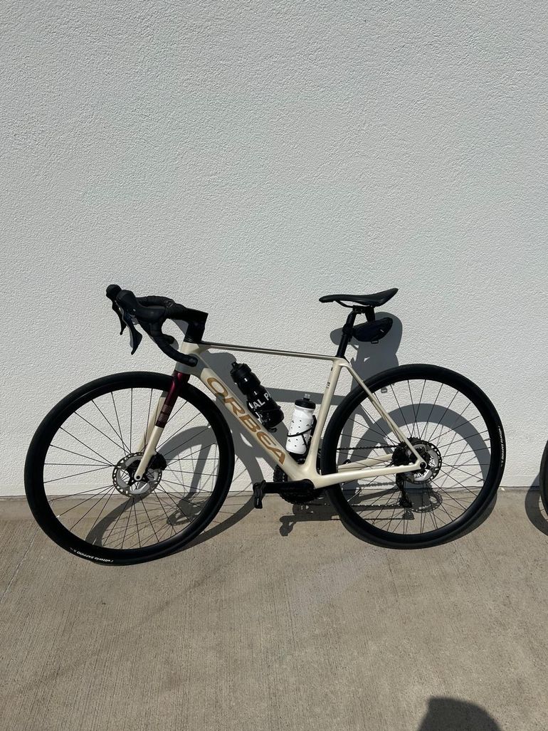 Used Orbea ORCA M30 2024 2024 Road & Gravel, White — image 2 of 5