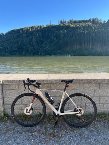 Used Orbea ORCA M30 2024 2024 Road & Gravel, White — image 4 of 5