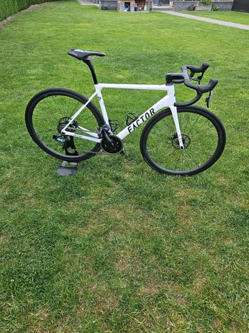 Used Factor O2 - SRAM Force w/ Power Meter 2023 2023 Road & Gravel