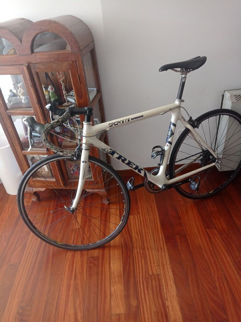Used Trek Trek Custom Shimano 105 2006 Road & Gravel, White — image 2 of 4