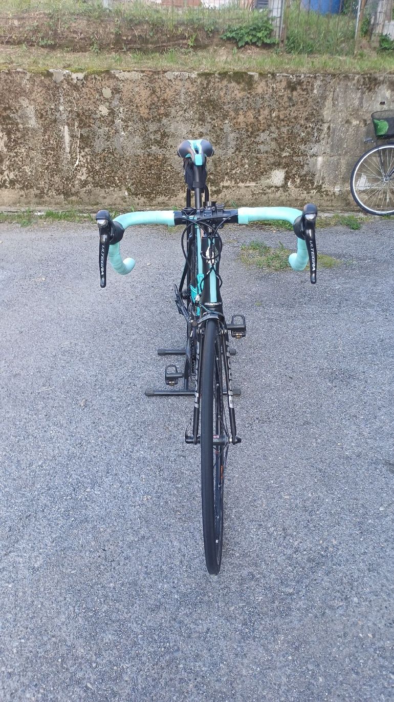 Used Bianchi Oltre XR.1 Ultegra Double 2015 2015 Road & Gravel — image 5 of 8