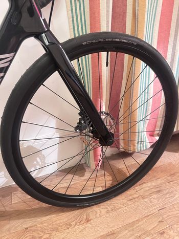 Used Canyon Endurace CF 6 2026 2026 Road & Gravel, Black — image 3 of 7
