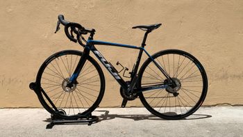 Used Fuji SL 2.1 Full Carbon Shimano Ultegra 11sp Disc - Size S 2020 Road & Gravel, Black — image 4 of 8
