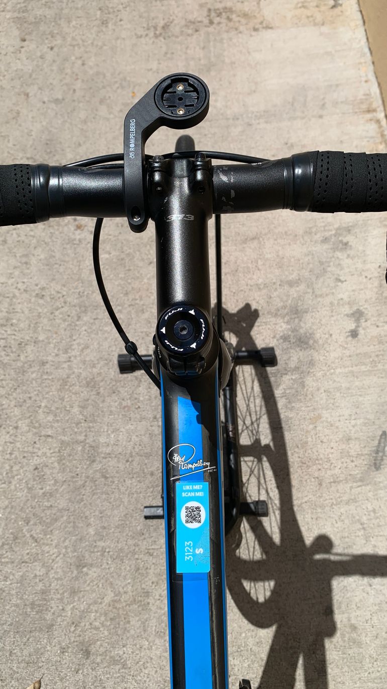 Used Fuji SL 2.1 Full Carbon Shimano Ultegra 11sp Disc - Size S 2020 Road & Gravel, Black — image 2 of 8