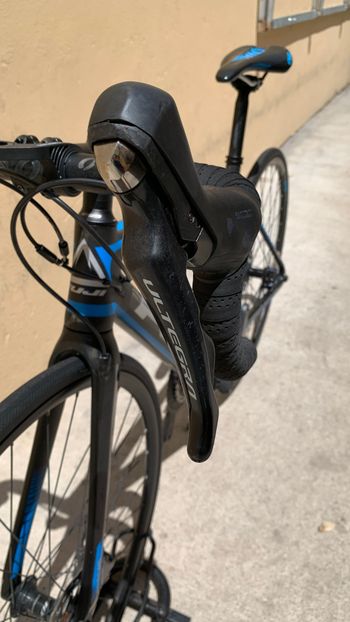 Used Fuji SL 2.1 Full Carbon Shimano Ultegra 11sp Disc - Size S 2020 Road & Gravel, Black — image 5 of 8