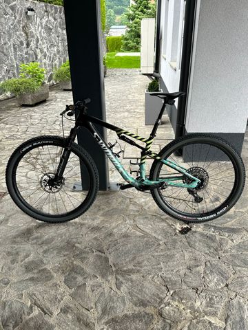 Specialized S-Works Epic 2023 2023 Mountainbike usato, Verde — immagine 2 di 3