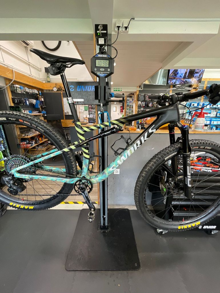 Used Specialized S-Works Epic 2023 2023 Mountainbike, Green, 29 — image 1 of 3