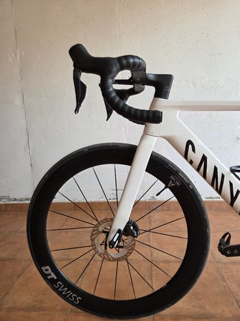 Used Canyon Aeroad CF SLX 8 Di2 2026 2026 Road & Gravel, White — image 13 of 13