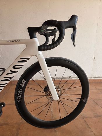 Used Canyon Aeroad CF SLX 8 Di2 2026 2026 Road & Gravel, White — image 4 of 13