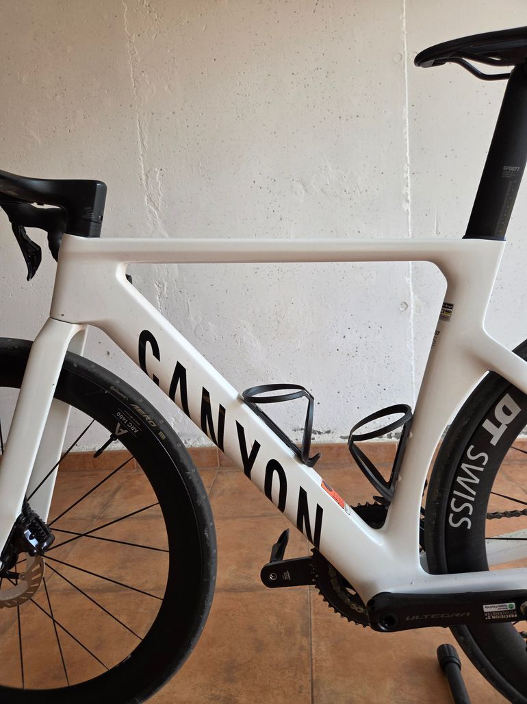 Used Canyon Aeroad CF SLX 8 Di2 2026 2026 Road & Gravel, White — image 12 of 13