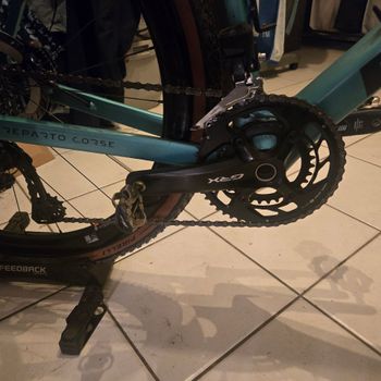 Used Bianchi Impulso RC GRX 825 DI2 2025 2025 Road & Gravel, Green — image 9 of 14