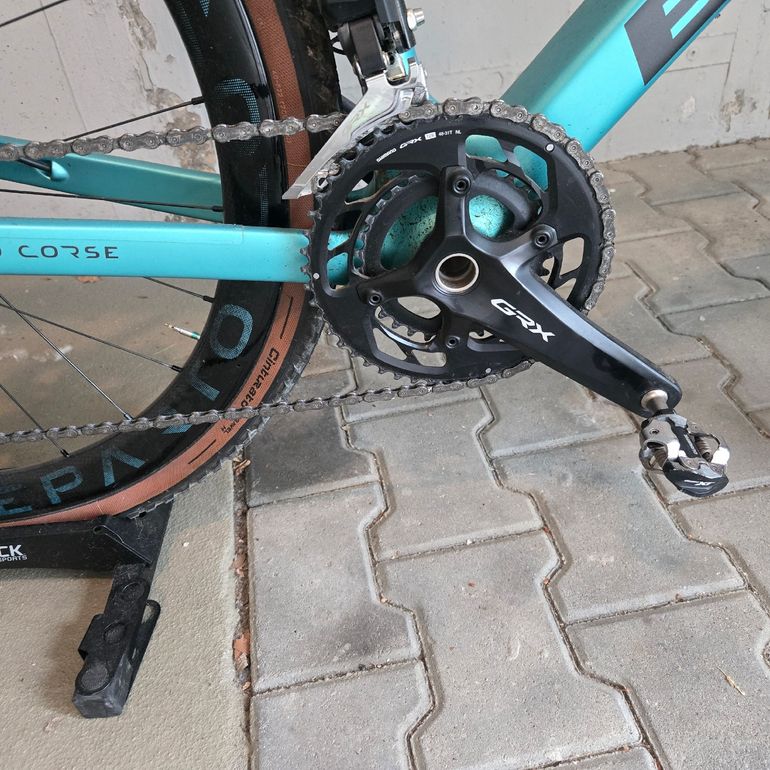 Used Bianchi Impulso RC GRX 825 DI2 2025 2025 Road & Gravel, Green — image 7 of 11