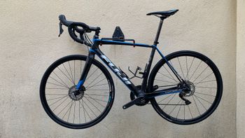 Used Fuji SL 2.1 Full Carbon Shimano Ultegra 11sp Disc - Size L 2020 Road & Gravel, Black — image 4 of 8