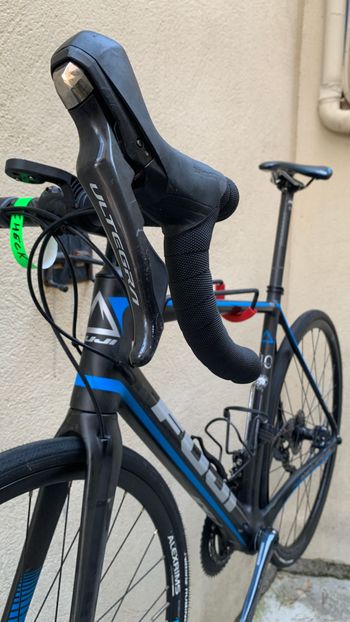 Used Fuji SL 2.1 Full Carbon Shimano Ultegra 11sp Disc - Size L 2020 Road & Gravel, Black — image 5 of 8