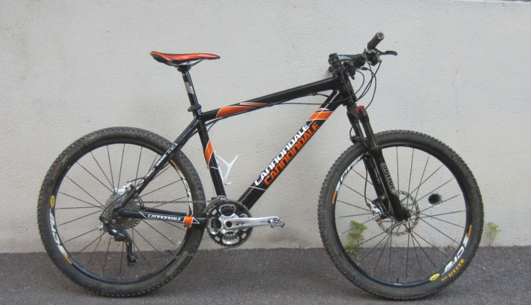 Used Cannondale Taurine 2009 2009 Mountainbike, Negro — image 2 of 5