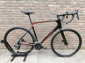Used Giant Defy, Advanced 0 2022 2022 Road & Gravel