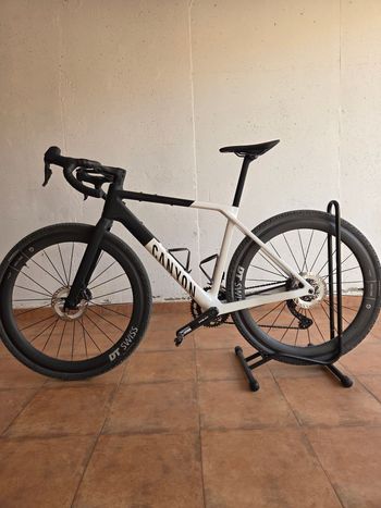 Used Canyon Grail CF SLX 8 Di2 2026 2026 Road & Gravel — image 9 of 11