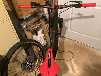 Used Specialized Specialized Stuntjumper 2023 Mountainbike, Black — image 4 of 6