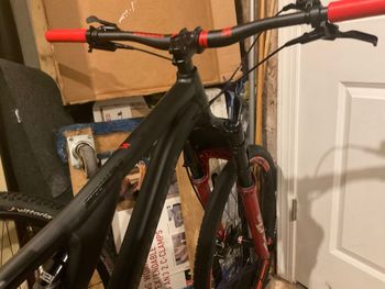Used Specialized Specialized Stuntjumper 2023 Mountainbike, Black — image 3 of 6