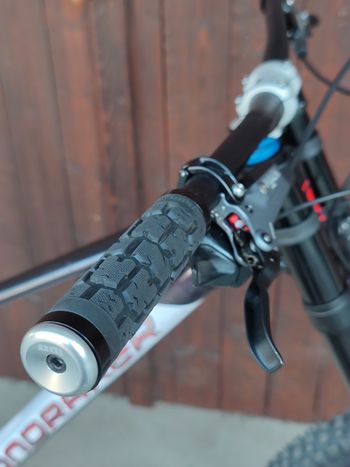 Used Mondraker Summum SRAM GX 2022 Mountainbike — image 3 of 36
