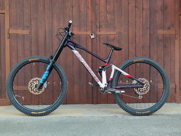 Używany Mondraker Summum SRAM GX 2022 Mountainbike — zdjęcie 2 z 36