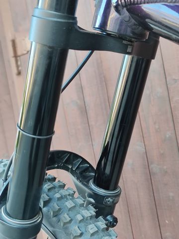Używany Mondraker Summum SRAM GX 2022 Mountainbike — zdjęcie 15 z 36