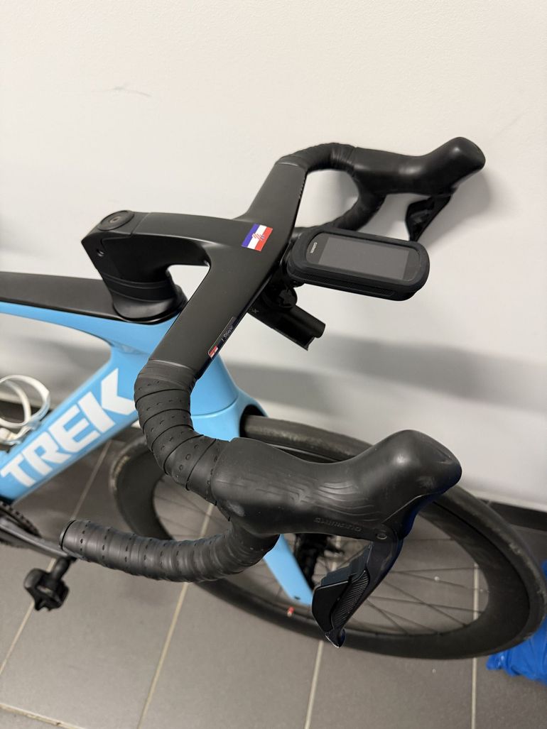 Used Trek Madone SLR 7 Gen 7 2024 2024 Road & Gravel, Blue — image 12 of 25