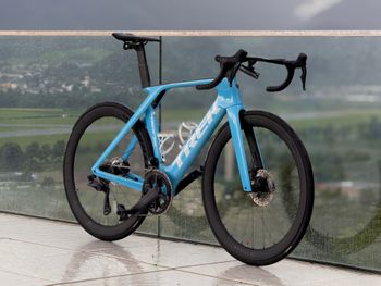 Used Trek Madone SLR 7 Gen 7 2024 2024 Road & Gravel, Blue — image 4 of 6